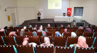 'Gönülden Gönüle Dost Sohbetleri'nde evlilik süreci anlatıldı