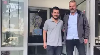 İstanbul'da yolda yürürken ayağına 152 bin TL takıldı, gözünü bile kırpmadan sahibine ulaştırdı: Helal süt emmiş çocukmuş