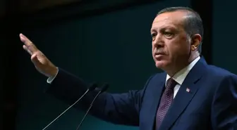 Cumhurbaşkanı Erdoğan'dan kararlılık mesajı: Yalnız da kalsak mücadelemizi sürdüreceğiz