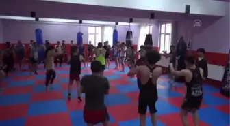 Uluslararası Muay Thai Kampı'na 77 sporcu katıldı