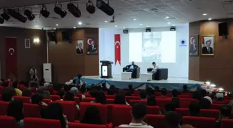 Yönetmen ve Yazar Derviş Zaim Batman Üniversitesi Öğrencileriyle Buluştu