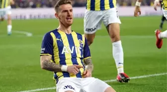 Yılan hikayesi sona erdi! Serdar Aziz'in Fenerbahçe'deki geleceği netleşti