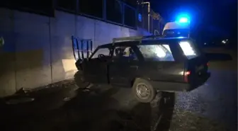 KIRIKKALE'DE OTOMOBİL FABRİKA DUVARINA ÇAPTI: 1 YARALI