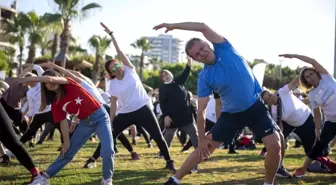 Başkan Seçer, 'Bilinçli Spor' etkinliğinde vatandaşlarla spor yaptı