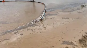 Afyonkarahisar'da sağanak ve dolu tarım arazilerine zarar verdi