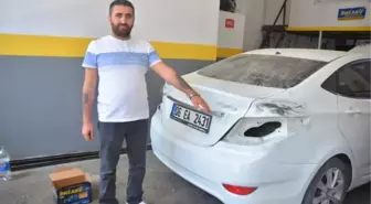 DÜZ KONTAKLA ÇALIŞTIRAMADIKLARI OTOMOBİLİN FARLARINI, RUHSATINI VE AKÜSÜNÜ ÇALARAK KAÇTILAR