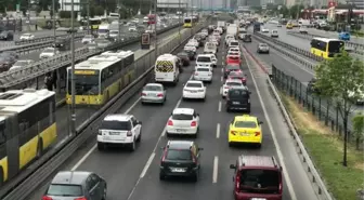 İSTANBUL'DA TRAFİK YOĞUNLUĞU YÜZDE 81'E ULAŞTI