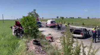 Trafik kazasında anne ile hamile kızı hayatını kaybetti