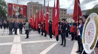 19 Mayıs kutlamaları çelenk sunma merasimi ile başladı