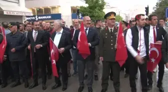 Elazığ'da fener alayı yürüyüşü düzenlendi