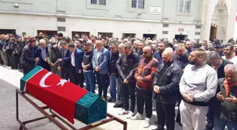 Kalp krizinden ölen şampiyon boksör memleketi Giresun'da son yolculuğuna uğurlandı