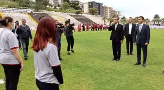 Kuşadası'nda 19 Mayıs Coşkusu