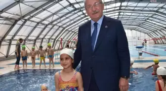 Tekirdağ Büyükşehir'in Hizmete Sunduğu Muratlı Yarı Olimpik Yüzme Havuzu'nun Sezon Açılışı Yapıldı