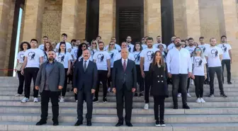 Yenimahalle Belediye Başkanı Yaşar, Anıtkabir'i ziyaret etti