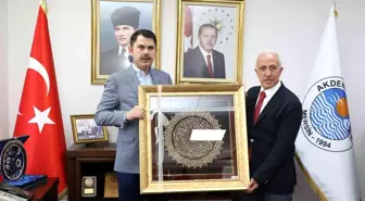 Başkan Gültak, Bakan Kurum'a projelerini anlattı