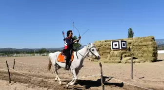 Akıncı Toyu Atlı Okçuluk yarışmasının ilk günü tamamlandı