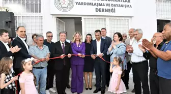 Bornova'da Sosyal Demokratlar Yardımlaşma ve Danışma Derneği Açıldı