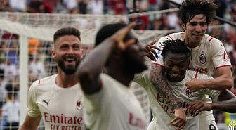 İtalya'da şampiyon Milan! 11 yıllık şampiyonluk hasreti sona erdi