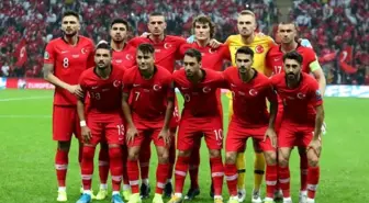 A Milli Takım aday kadrosunda kimler var 2022? Türkiye UEFA Uluslar Ligi aday kadrosu belli oldu mu? Milli takımda ilk 11'de kimler var? Kaleci-Forvet