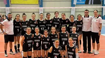 Kırkgöz Döşemealtı Voleybol Takımı Yarı Finalde