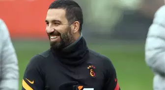 Arda Turan'ın 'Biz bu alemin en güzel kızını bir akşam güneşinde iki b... ile tarihe gömdük' dediği iddiası