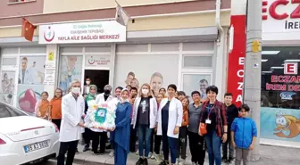 İlkokul öğrencilerinden sağlık çalışanlarına 'Maskeden Çiçek'