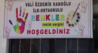Başkale'de resim sergisi açıldı