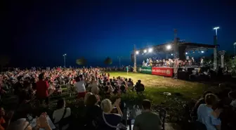 Karşıyaka sahilinde müzik şöleni