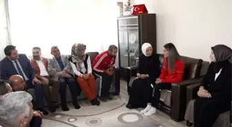 AK Parti'den dünya şampiyonu Akbaş'a ziyaret