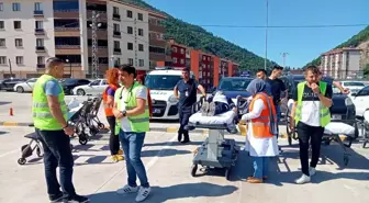 Hastanede gerçeği aratmayan deprem tatbikatı