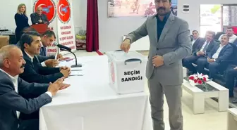 Başkan Ayhan Kahraman güven tazeledi