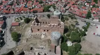 Bergama'da yaklaşık 1800 yıllık geometrik desenli mozaik bulundu