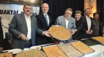 BAKLAVA ÜRETİCİLERİ: STOKÇULARLA MÜCADELE İÇİN FISTIKLI BAKLAVA ÜRETMEYECEĞİZ