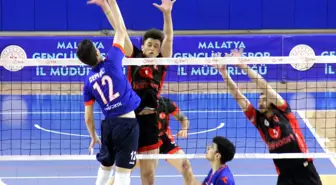 Genç Erkekler Türkiye Voleybol Şampiyonası Malatya'da sürüyor