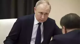 Kremlin'den 'Putin'in 3 yıl ömrü kaldı' iddialarına yanıt: Mantıklı insanların hastalık belirtileri görebileceğini sanmıyoruz