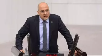 Ahmet Şık kimdir? Ahmet Şık kaç yaşında, nereli? Ahmet Şık hayatı ve biyografisi!