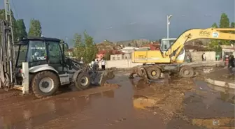 DOĞUBAYAZIT'TA SEL SULARINA KAPILAN ÇOCUK HAYATINI KAYBETTİ