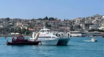 Kuşadası'ndan Sisam'a giden tekne su alınca yolcular panik yaşadı