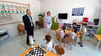 Dr. Yılmaz'a miniklerden sevgi seli