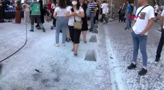 GALATA'DA KENDİNİ ATEŞE VEREREK İNTİHAR GİRİŞİMİNDE BULUNDU