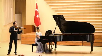 Hasan Gökçe Yorgun ve Jiao Li, Mersin Uluslararası Müzik Festivali'nde sahne aldı