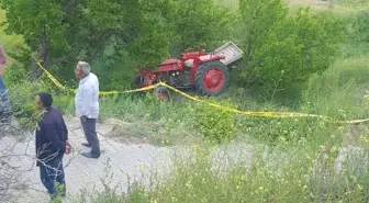 Sivas'ta devrilen traktördeki 1 kişi öldü, 1 kişi yaralandı