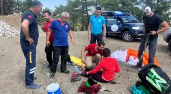 Burdur'da ormanlık alana düşen yamaç paraşütçüsü kurtarıldı