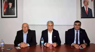 CHP'li vekiller Erzincan'da partililerle buluştu