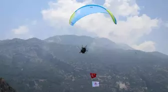 Dünyaca ünlü plajda deniz dibi temizliği