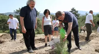 Fidanlar Toprakla Buluştu... 'Mandıra Filozofu': Karşıyaka, Doğa Düşmanlarına Karşı