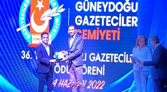 GGC'den Öz Sağlık İş Sendikası Diyarbakır Şube Başkanı Aküzüm'e teşekkür plaketi