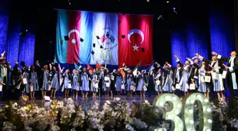 Bakü Atatürk Lisesi, 30. yıl mezunlarını uğurladı