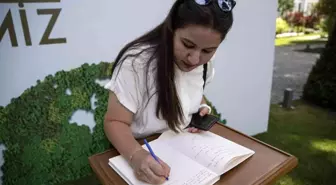 Çevreci gençler, Cumhurbaşkanlığı Külliyesi'nin 'yeşil defteri'ne çevre hayallerini yazdı
