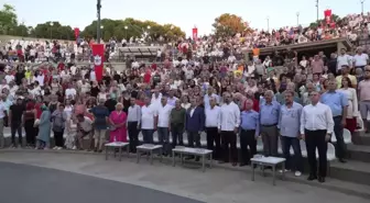Konak'ta Halk Dansları Şovu